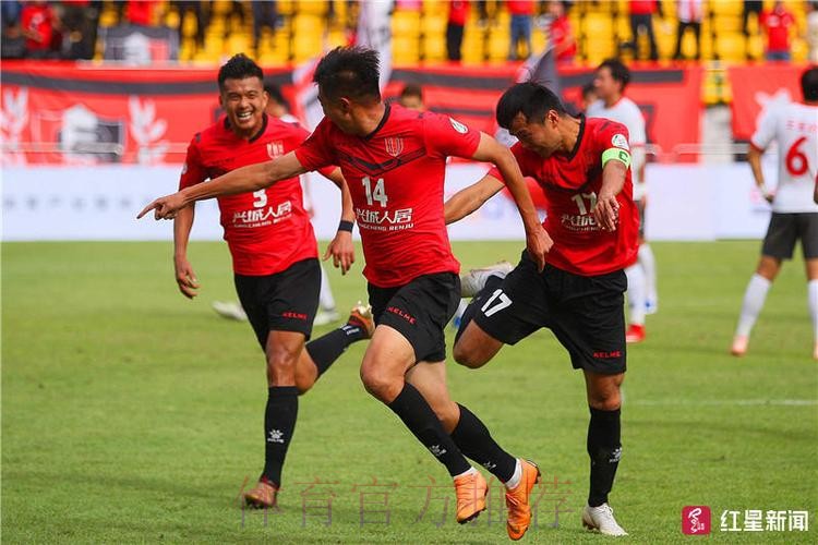 汉为体育2018中冠联赛决赛首回合：泰州远大4-1成都兴城