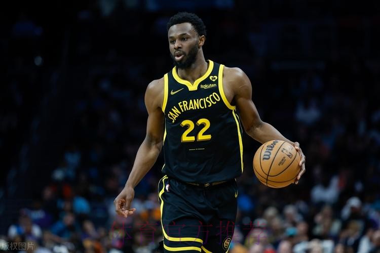 威金斯首节5投3中，罚球4中4得到11分4篮板1助攻